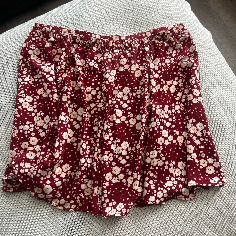 LC Lauren Conrad Floral Mini Skirt in Red and White - Picture 6 of 8